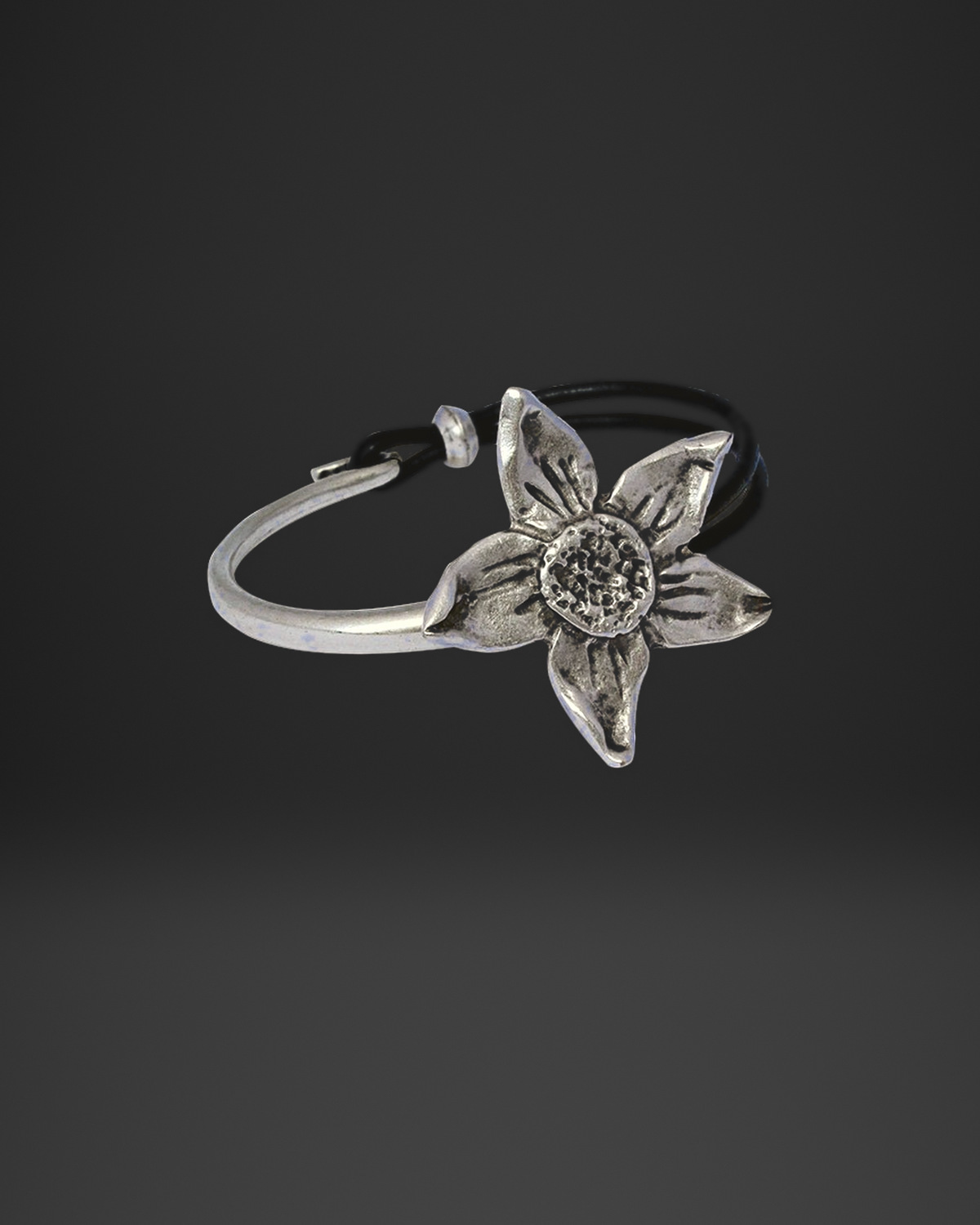 Star Flower Half-Cuff Leather Bracelet