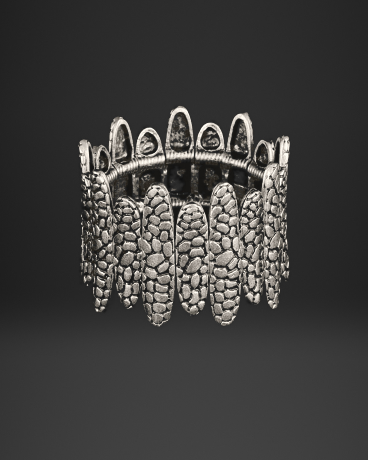 Pebble Scale Tongue Stretch Bracelet