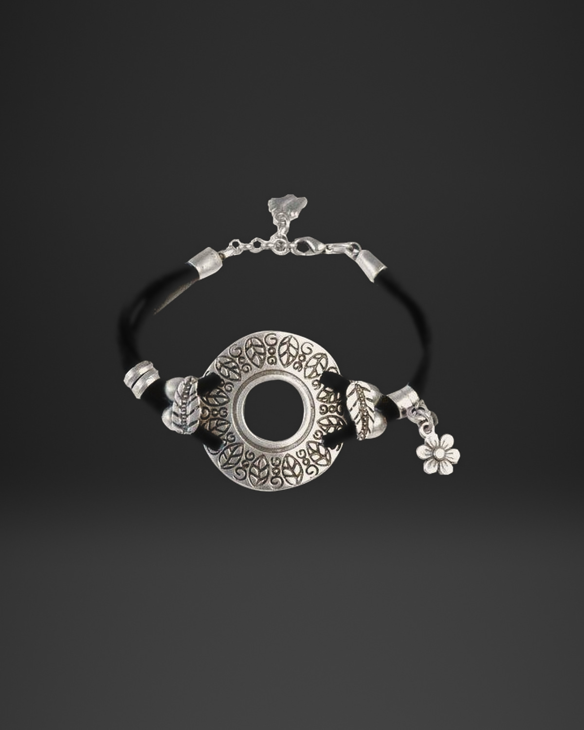 Leaf Pattern Ring Medallion Leather Bracelet