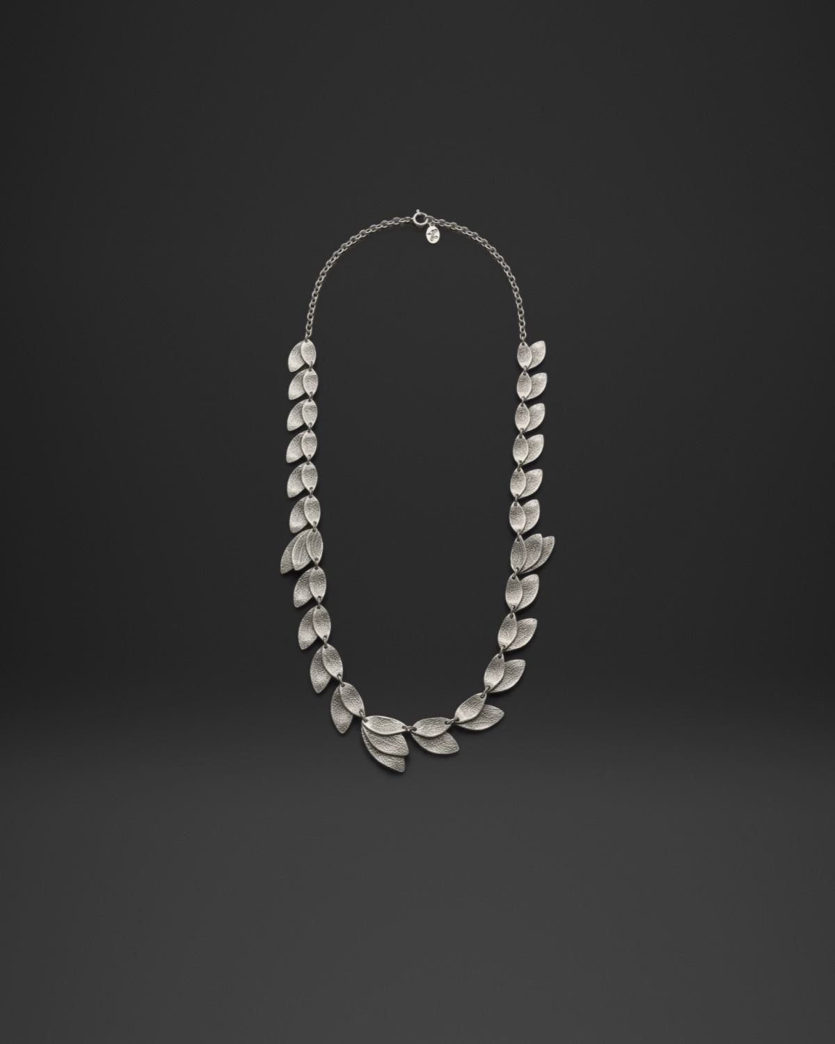 Petal Leaf Link Long Necklace