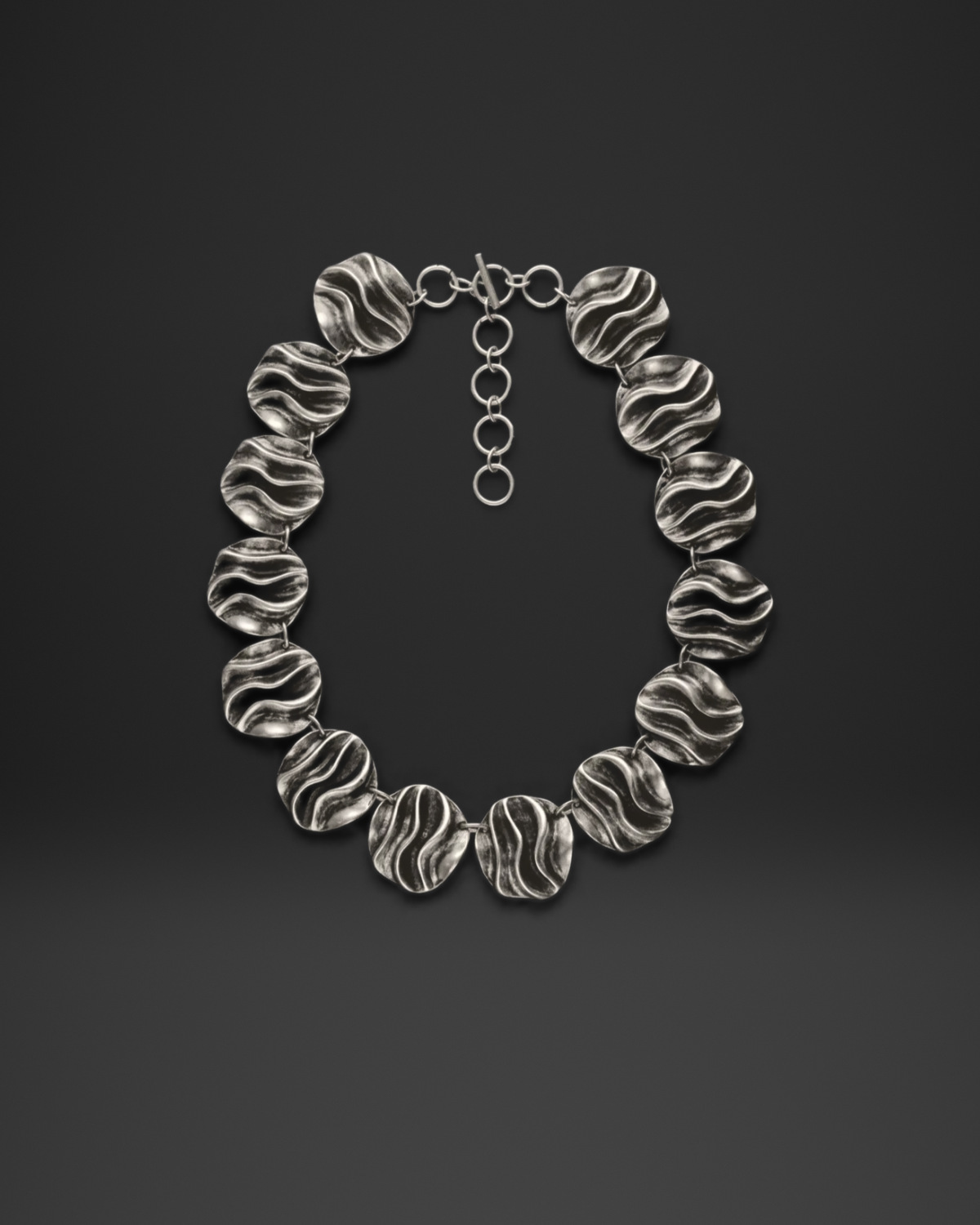Wavy Disc Link Necklace