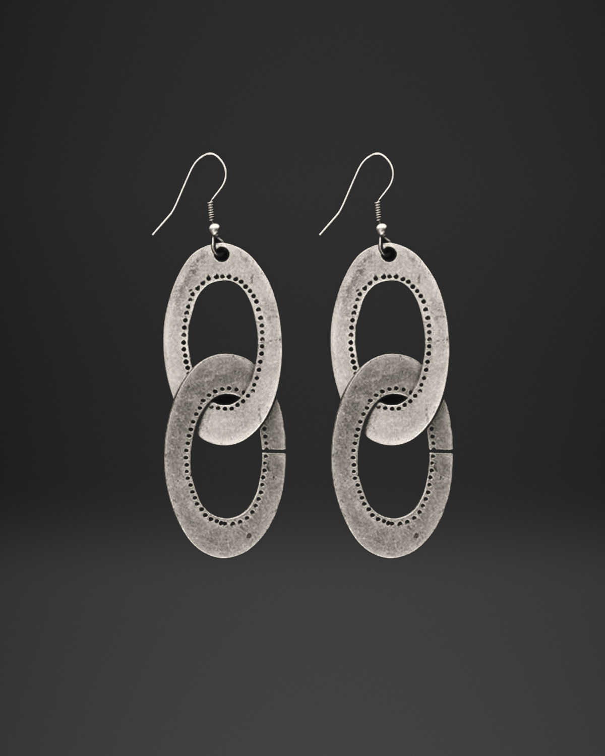 Dotted Double Oval Link Earrings