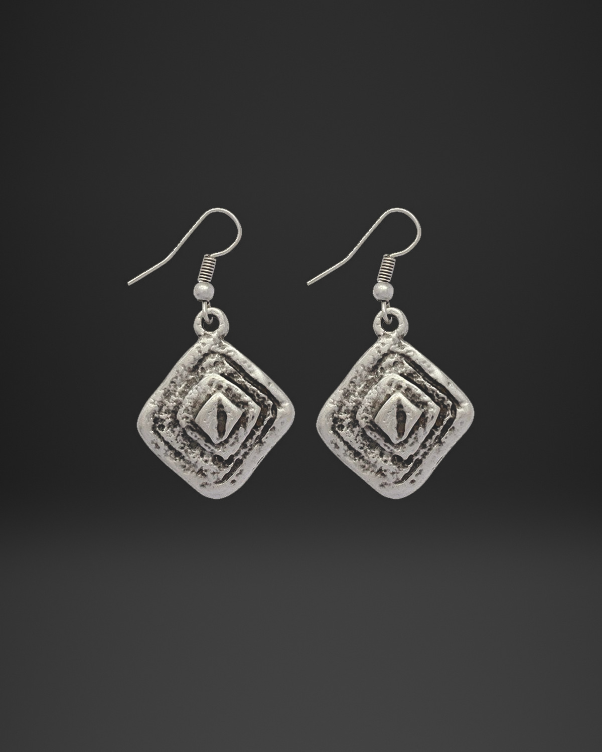 Stepped Diamond Eye Earrings