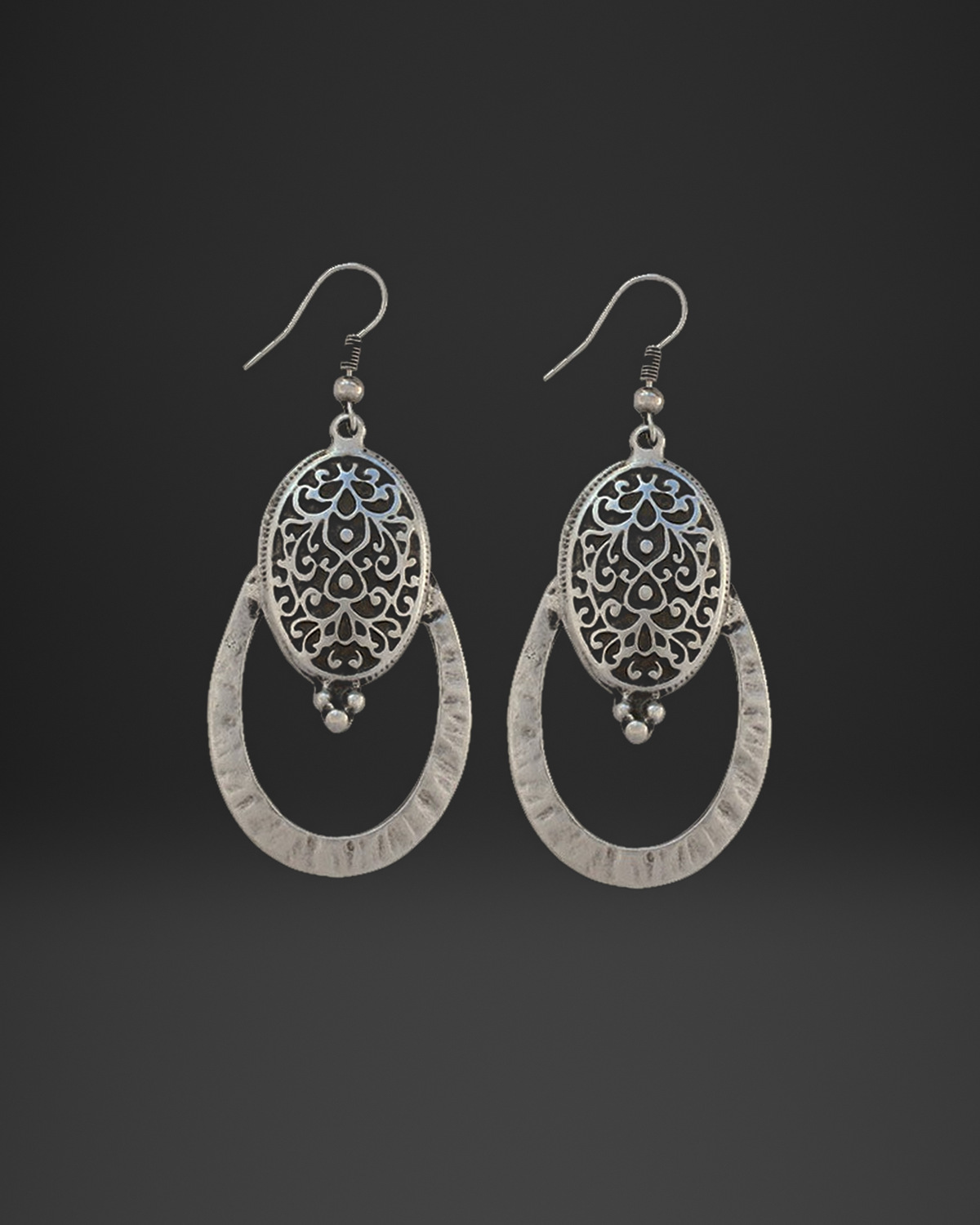 Arabesque Oval Hoop Earrings