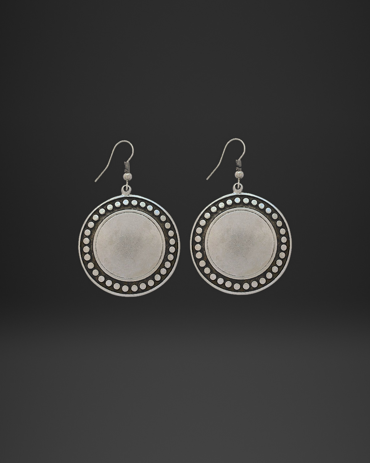 Dotted Frame Dome Earrings