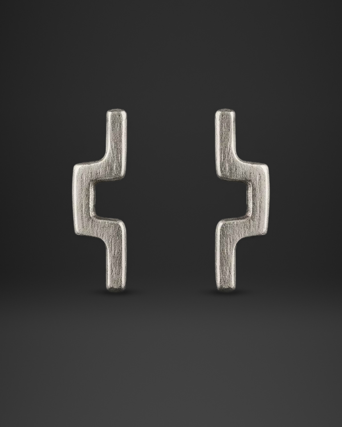 Stepped Bar Stud Earrings