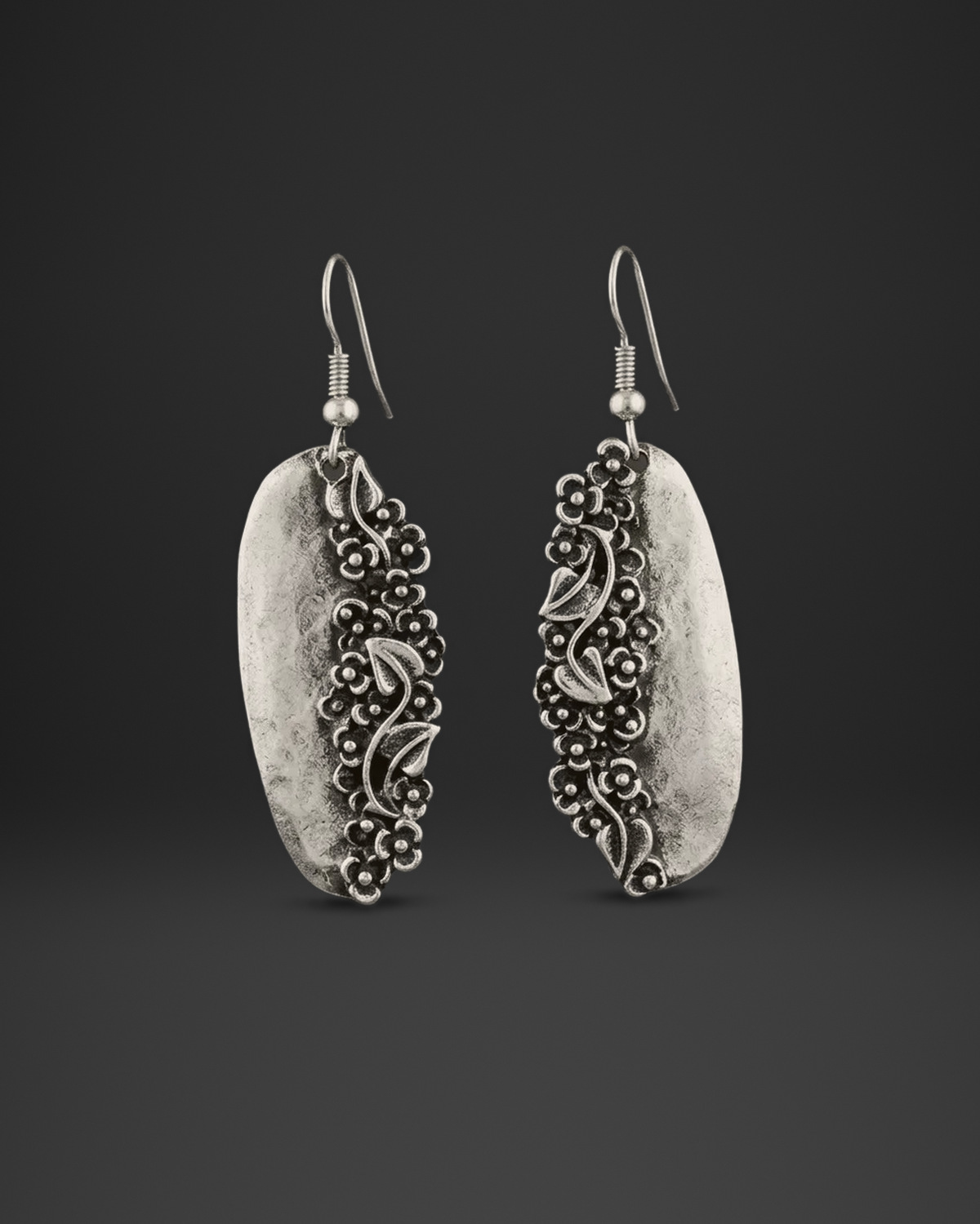 Flower Vine Oval Plate Earrings