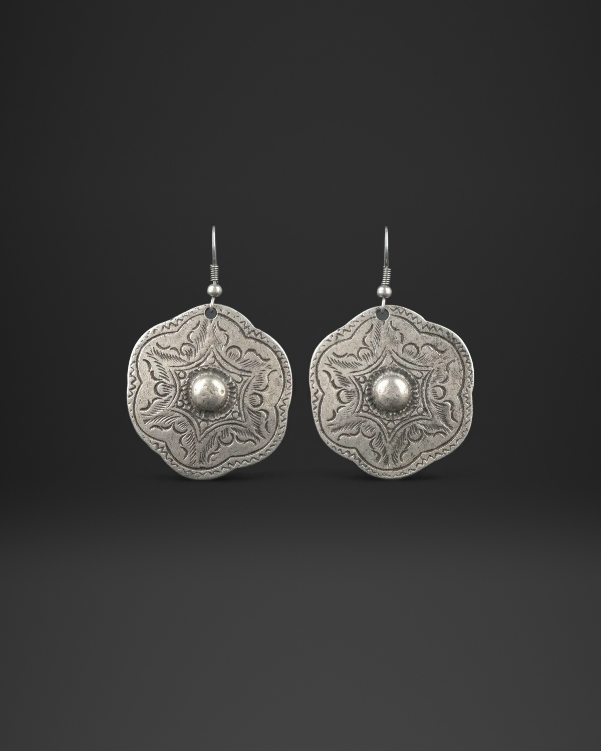 Engraved Star Wave Disc Earrings