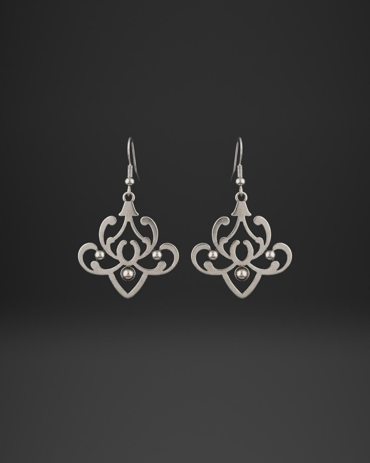 Arabesque Scroll Openwork Earrings