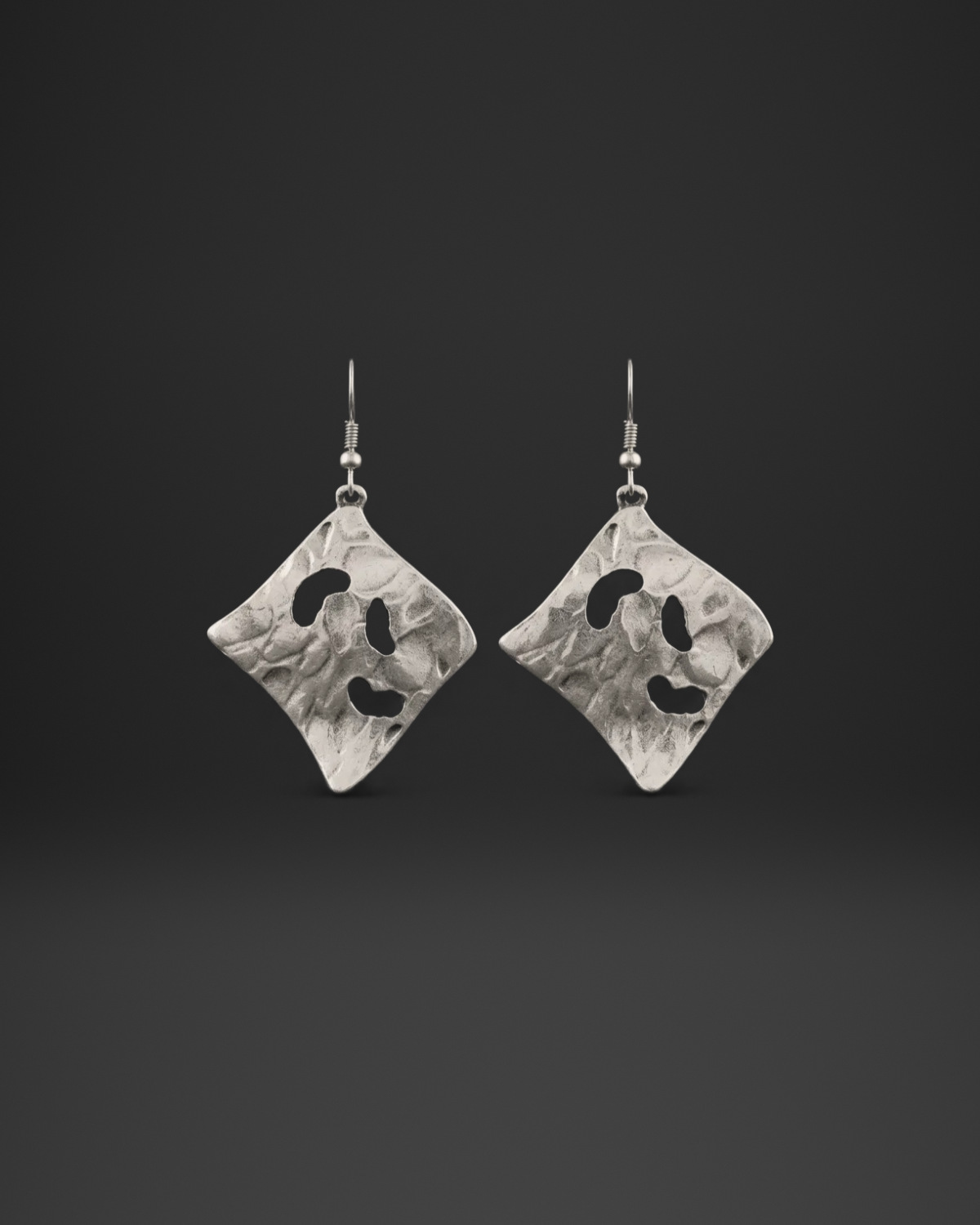 Bean Cut-Out Diamond Earrings