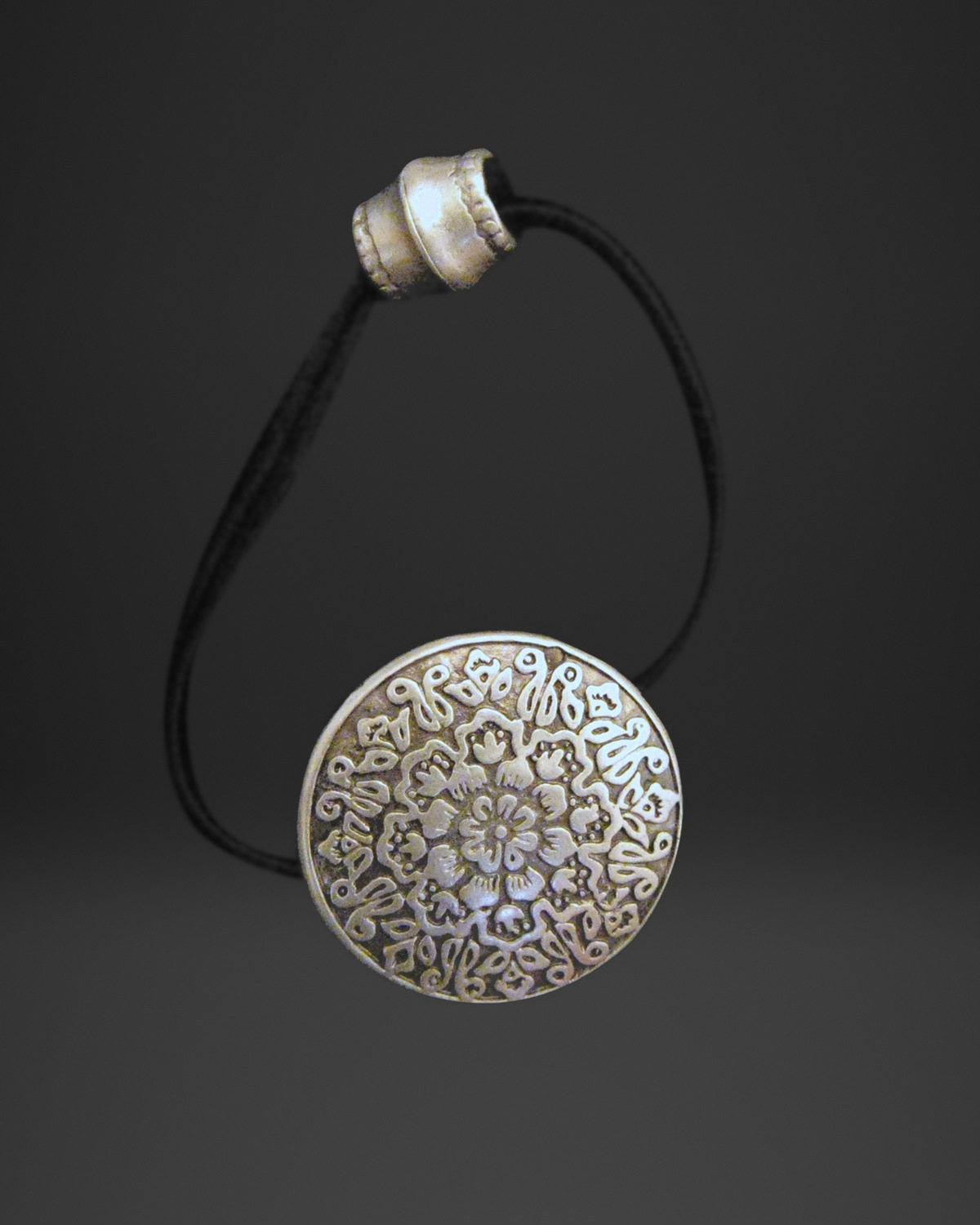 Floral Mandala Disc Hair Tie