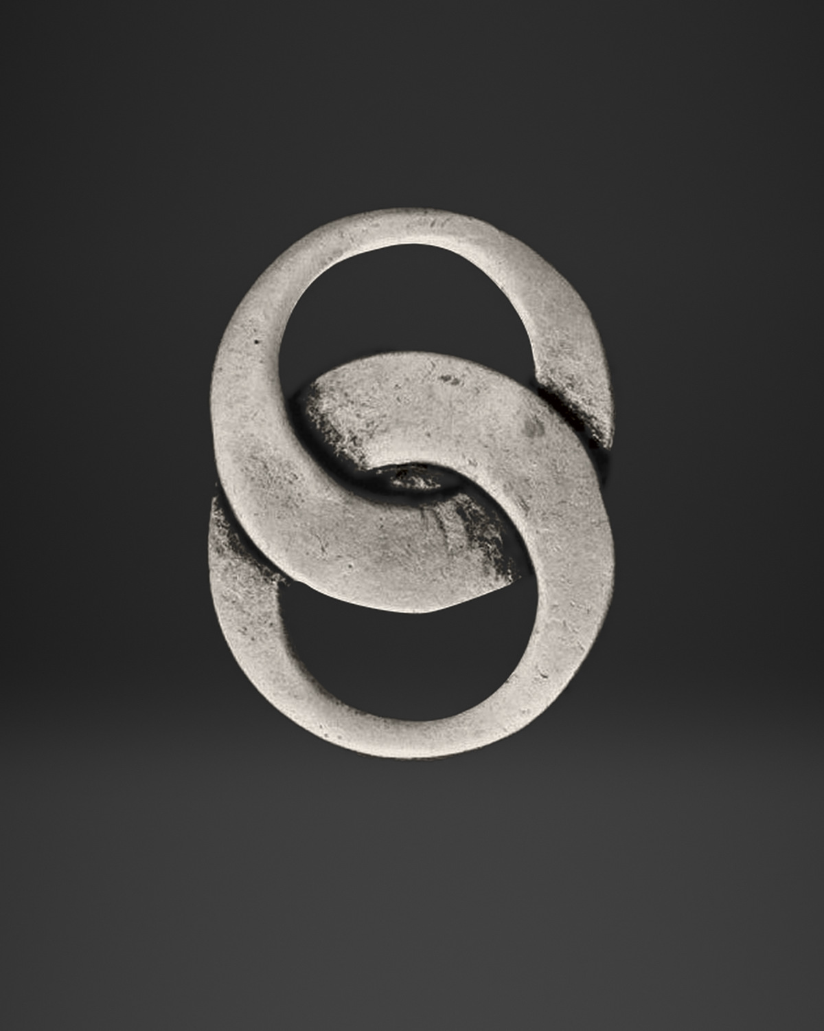 Smooth Interlocking Loops Ring