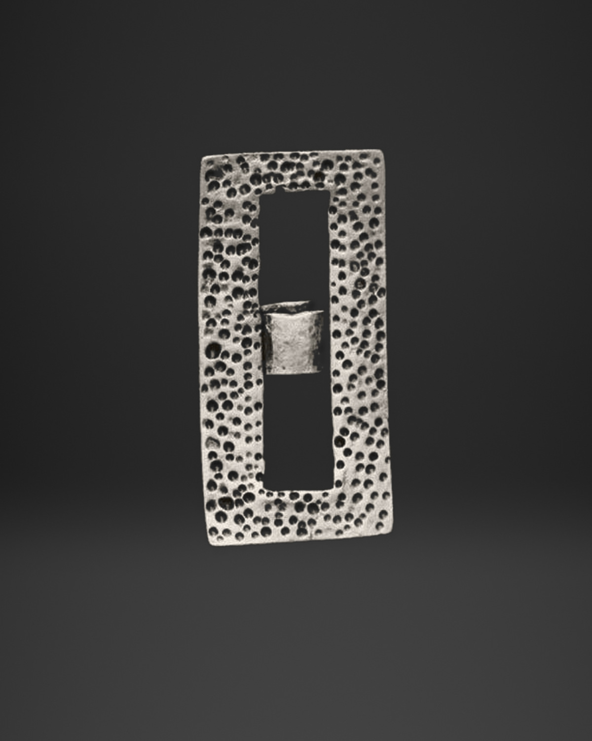 Hammered Rectangle Buckle Frame Ring