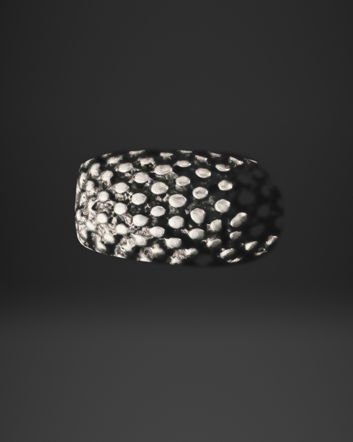 Dotted Mesh Wide Band Ring