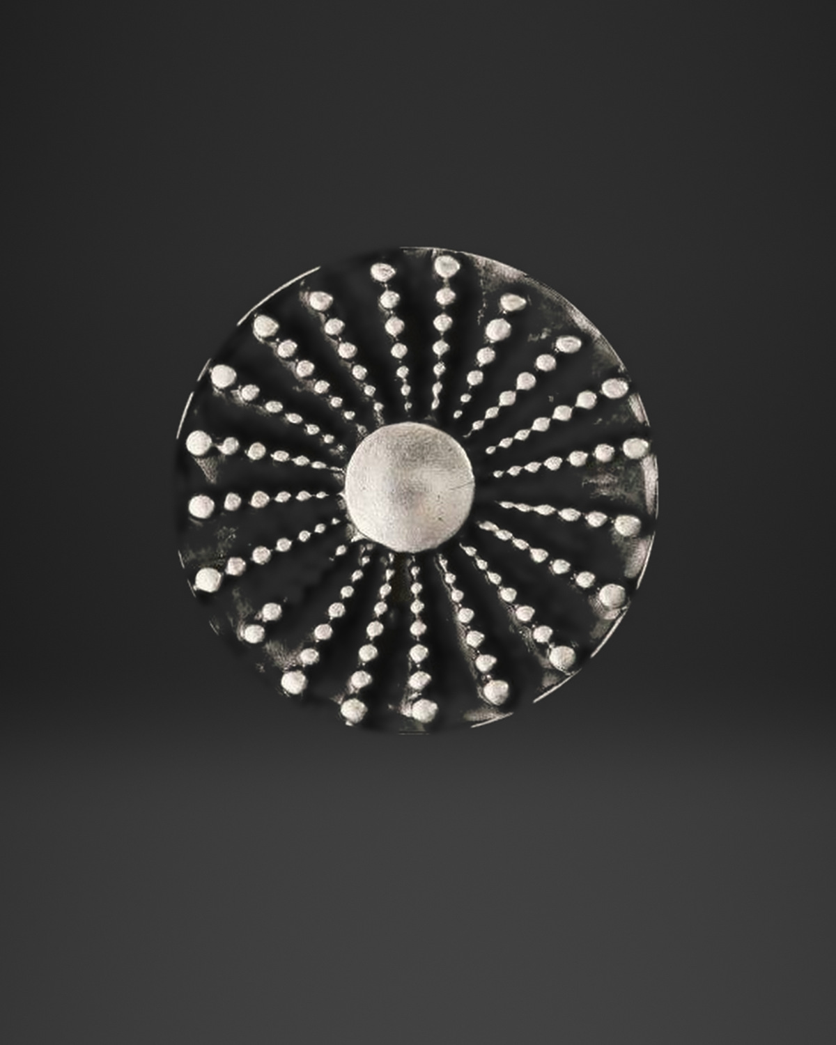 Dotted Ray Dome Center Ring