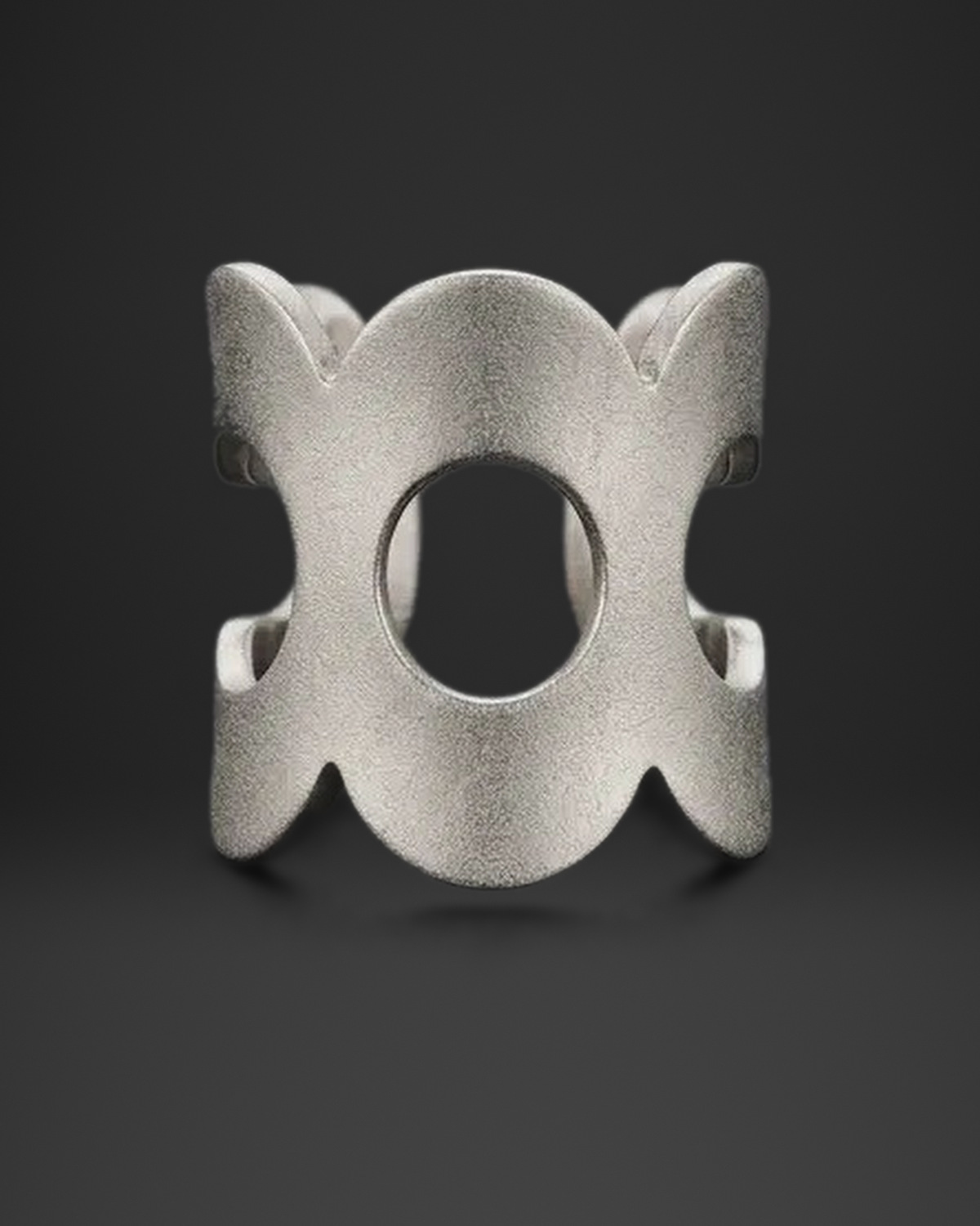 Scalloped Window Saddle Ring