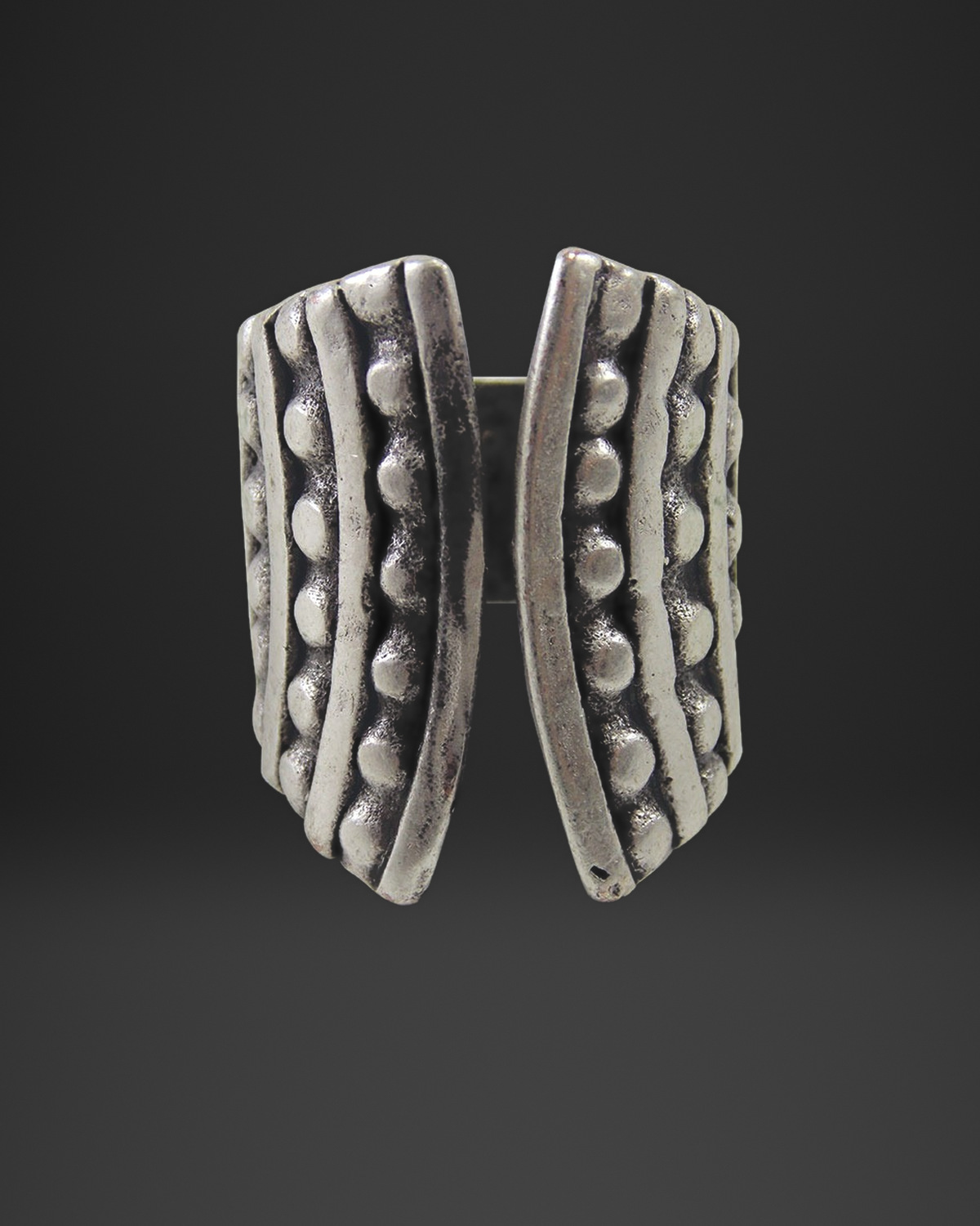 Beaded Rib Twin Plate Ring