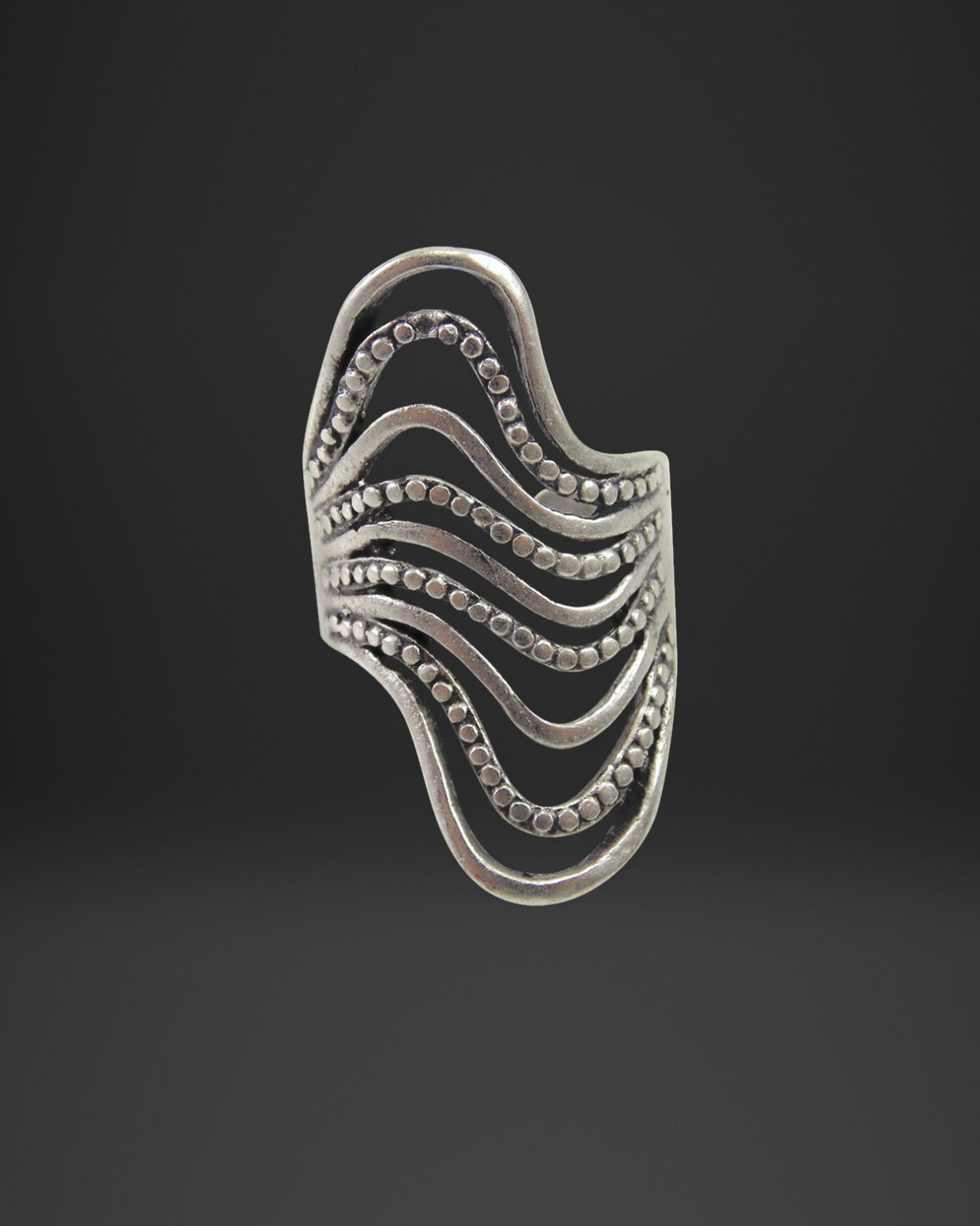 Dotted Wave Lines Long Ring