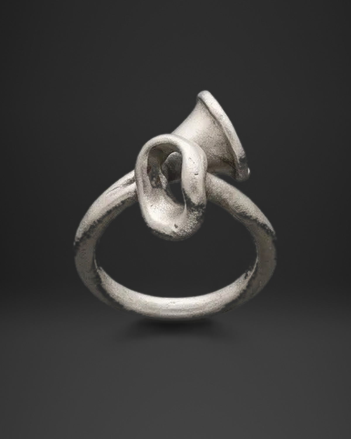 Calla Lily Loop Ring