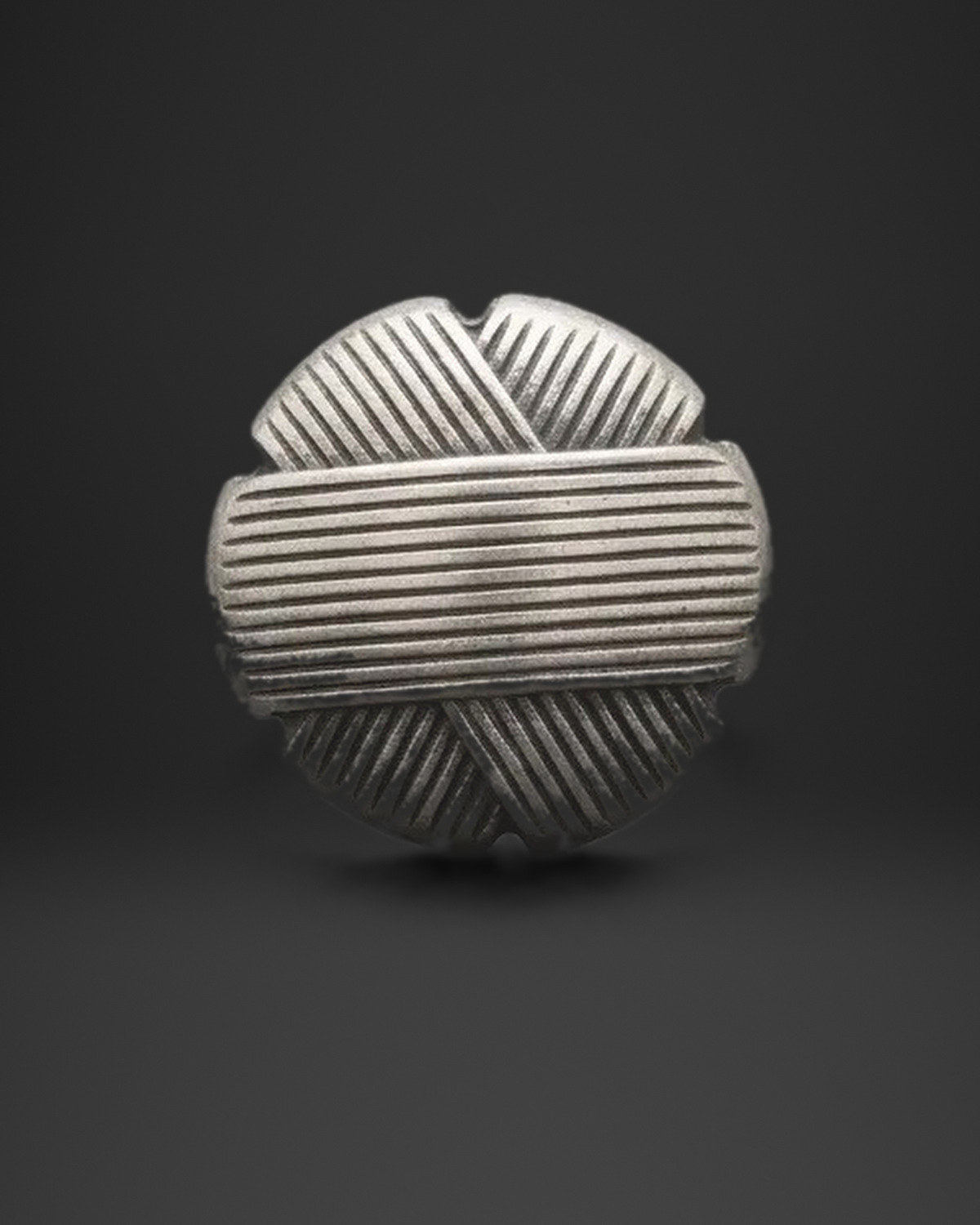 Crossed Line Ball Ring