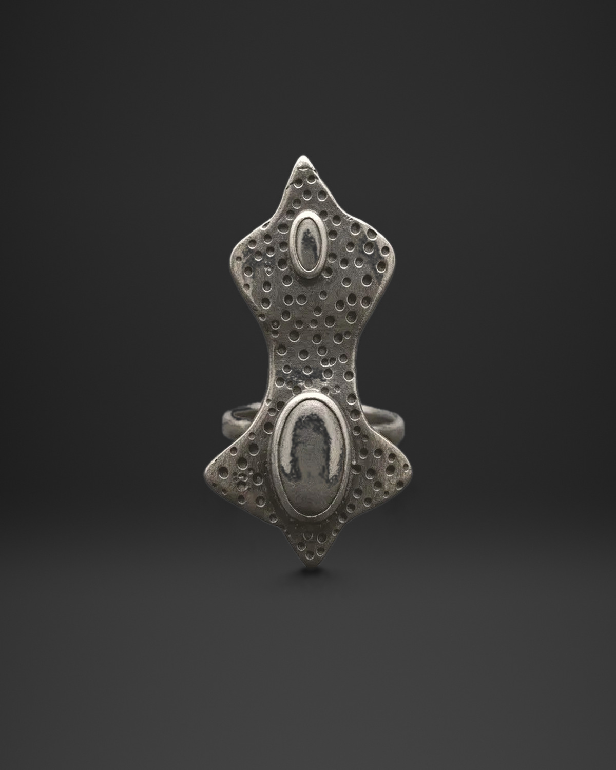 Ethnic Dotted Long Shield Ring