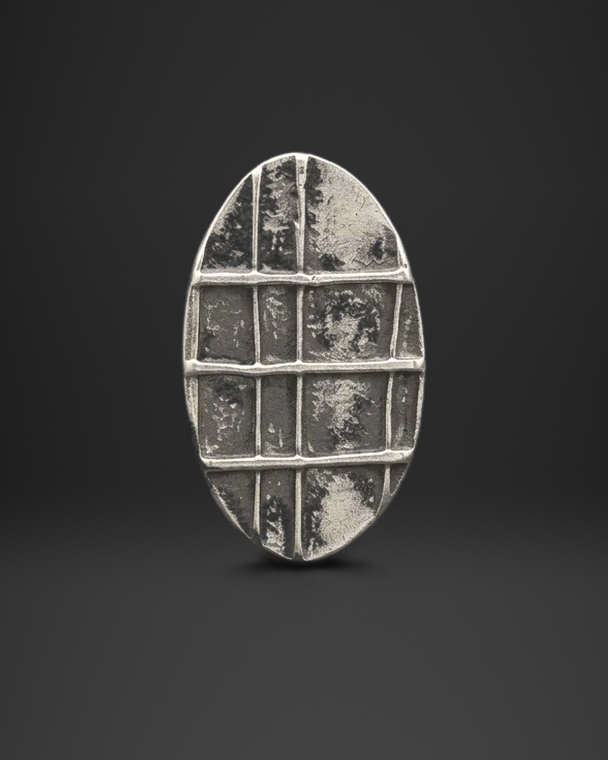 Grid Window Oval Ring