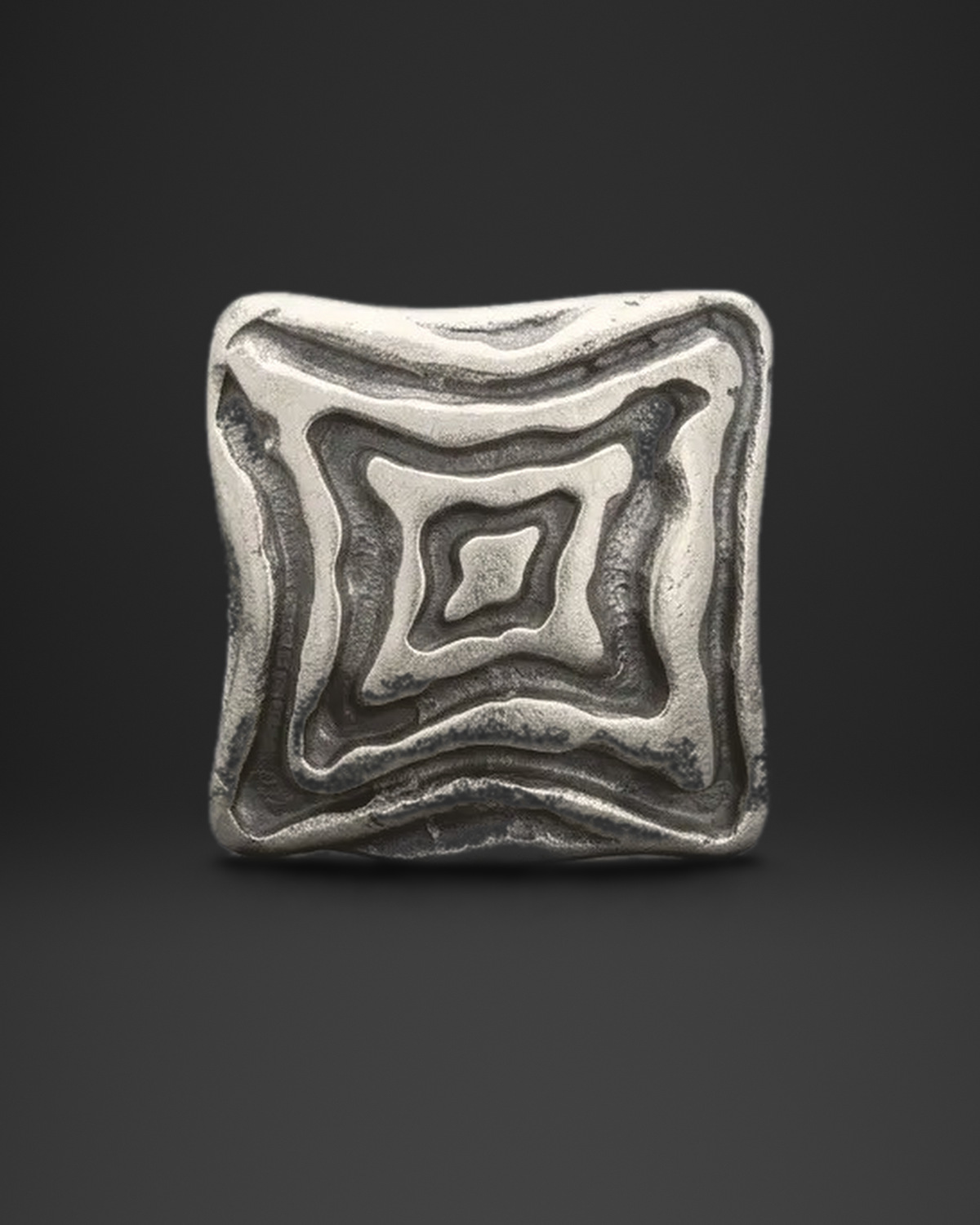Rippled Square Echo Ring